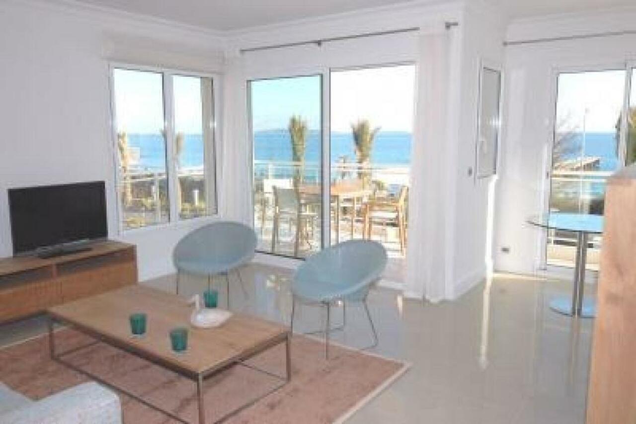 Stunning 2 Bed, 2 Bath Apt On The Cannes Sea Front Has Swimming Pool And Is A Secure Modern Building 464 المظهر الخارجي الصورة
