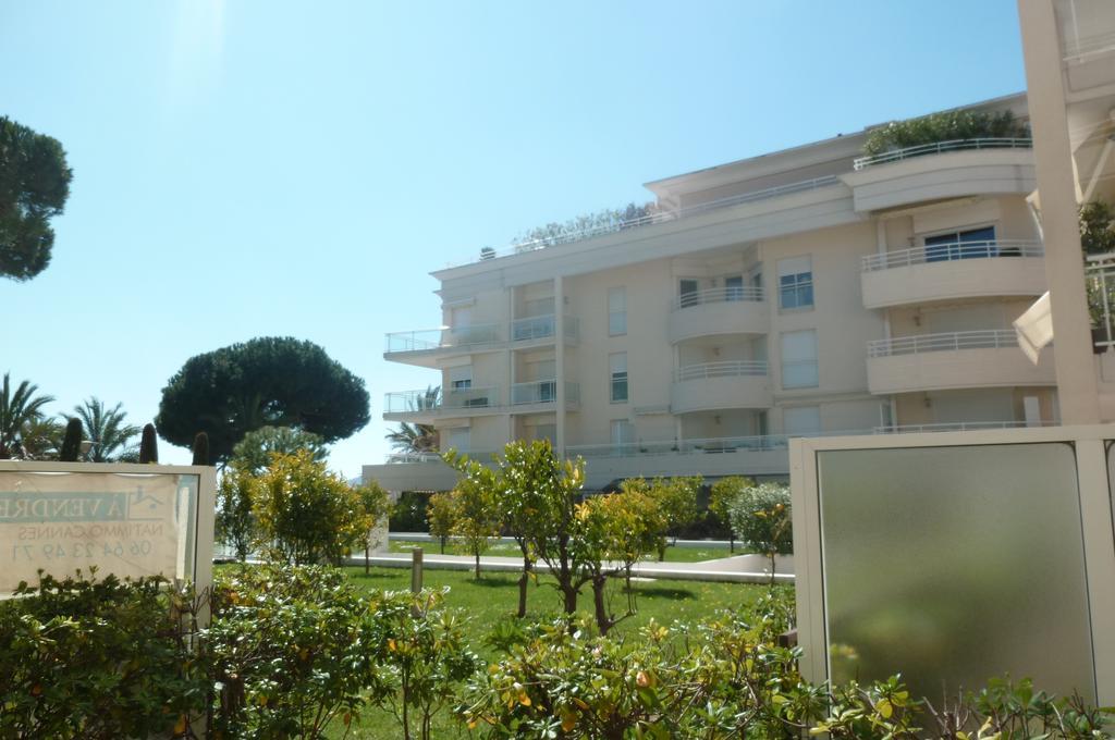 Stunning 2 Bed, 2 Bath Apt On The Cannes Sea Front Has Swimming Pool And Is A Secure Modern Building 464 المظهر الخارجي الصورة