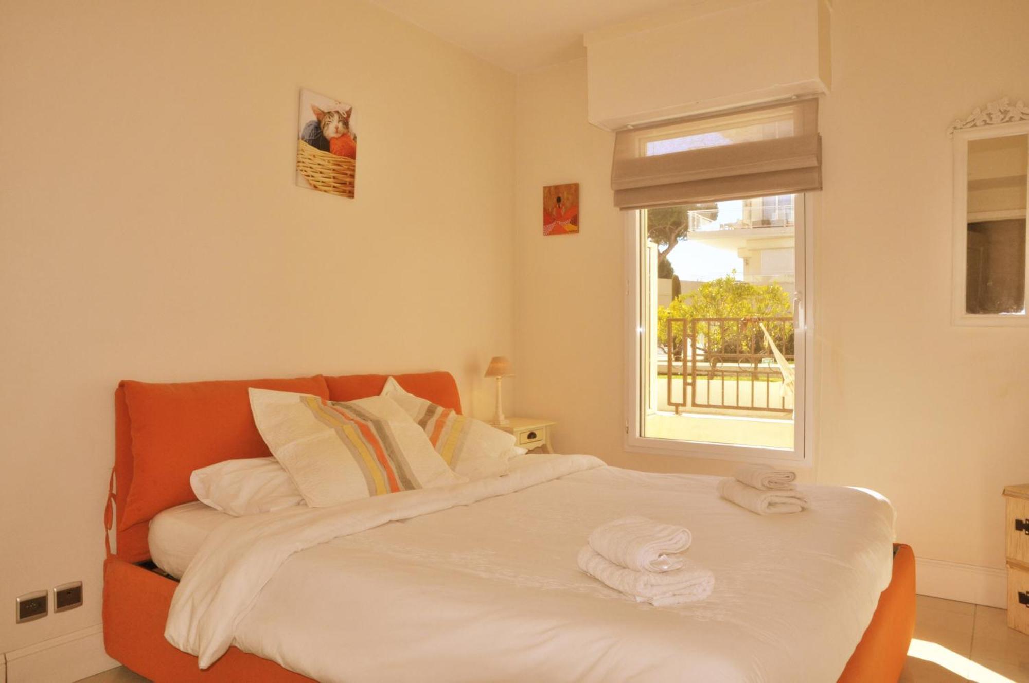 Stunning 2 Bed, 2 Bath Apt On The Cannes Sea Front Has Swimming Pool And Is A Secure Modern Building 464 المظهر الخارجي الصورة