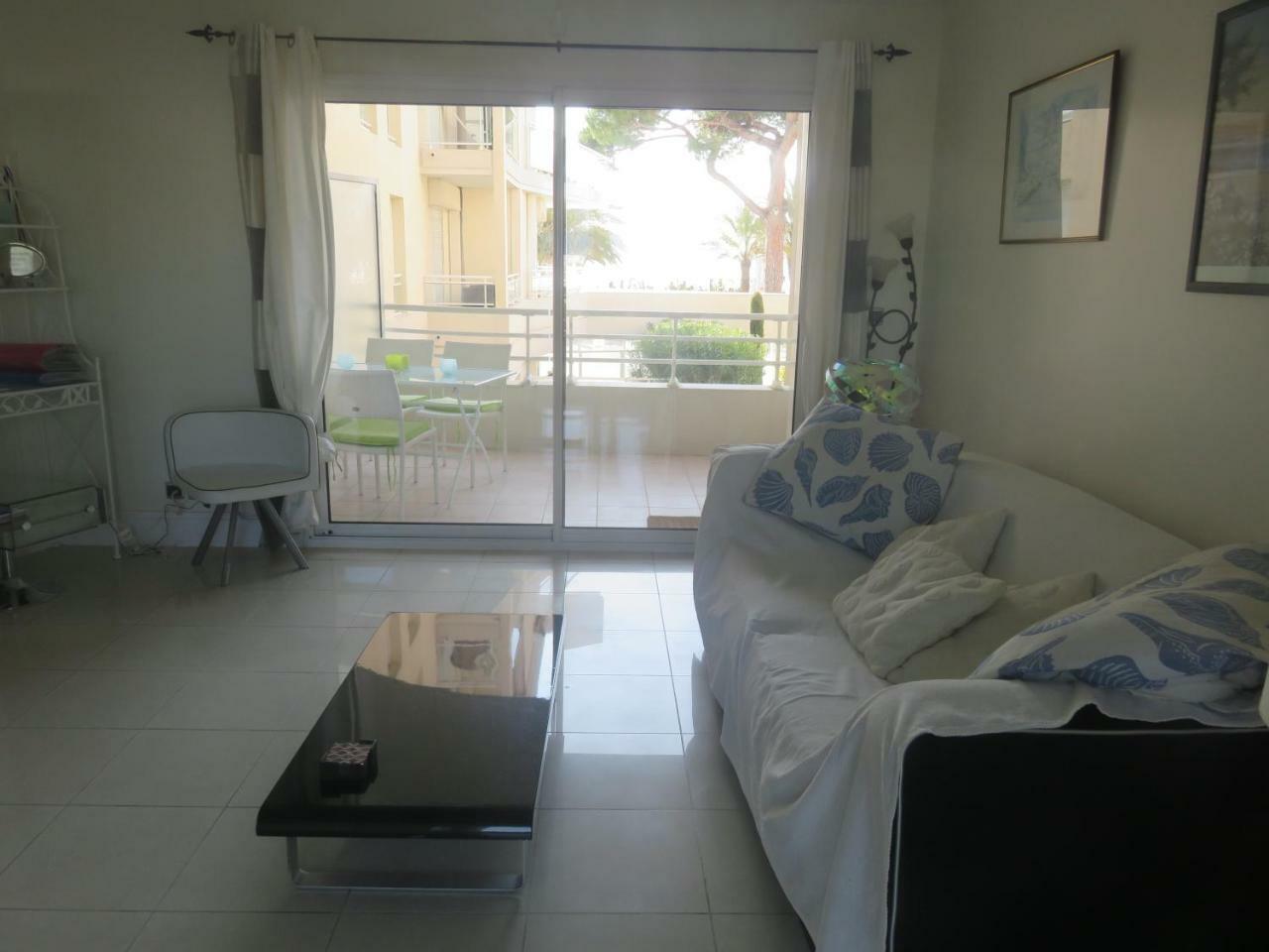 Stunning 2 Bed, 2 Bath Apt On The Cannes Sea Front Has Swimming Pool And Is A Secure Modern Building 464 المظهر الخارجي الصورة